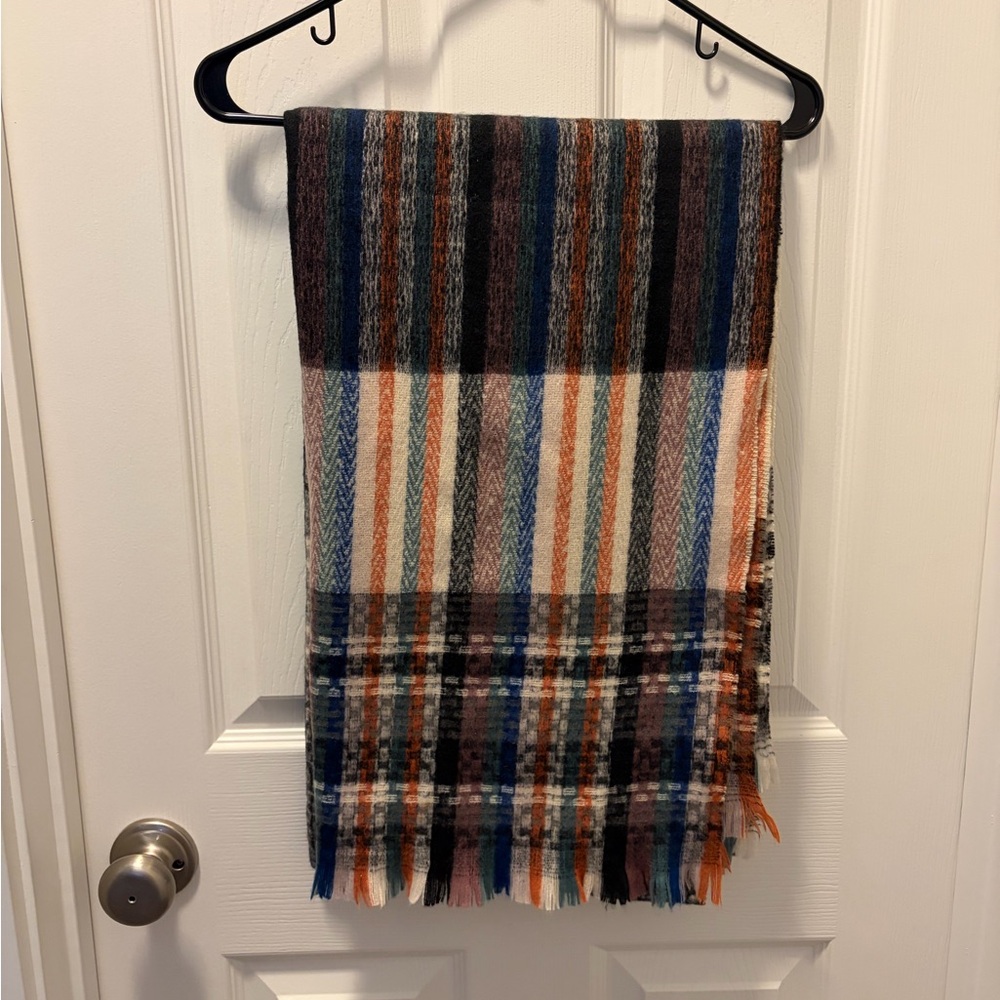 Oversized scarf/wrap